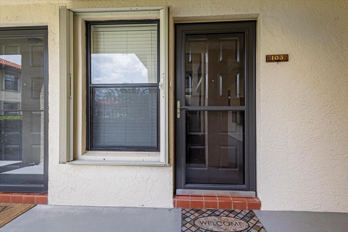 511 SW South River Drive 103, Stuart, FL 34997 — photo 2 of 40
