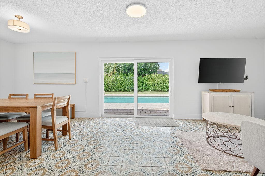 9627 Althea Way, Palm Beach Gardens, FL 33410 — photo 16 of 37