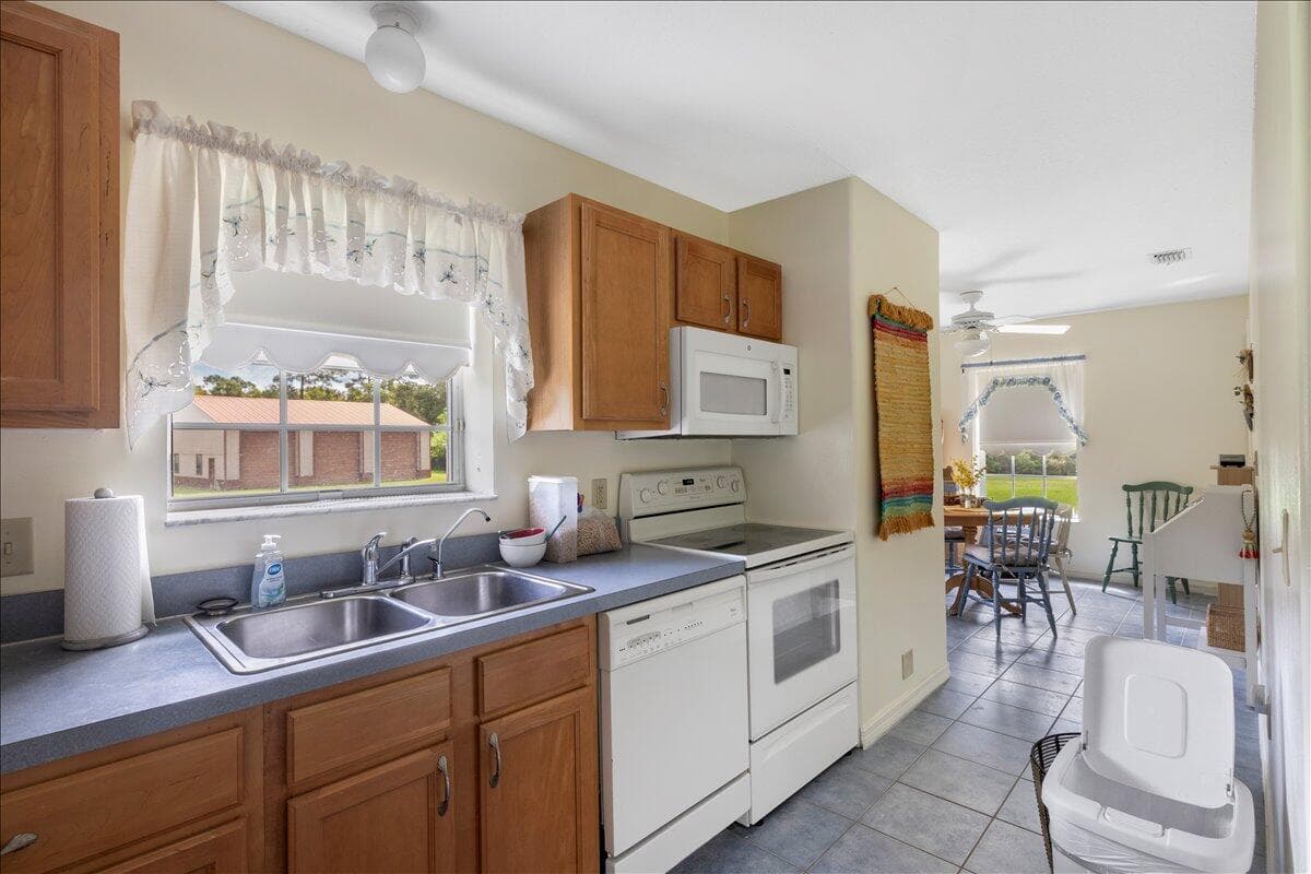 930 90th Avenue, Vero Beach, FL 32966 — photo 55 of 64