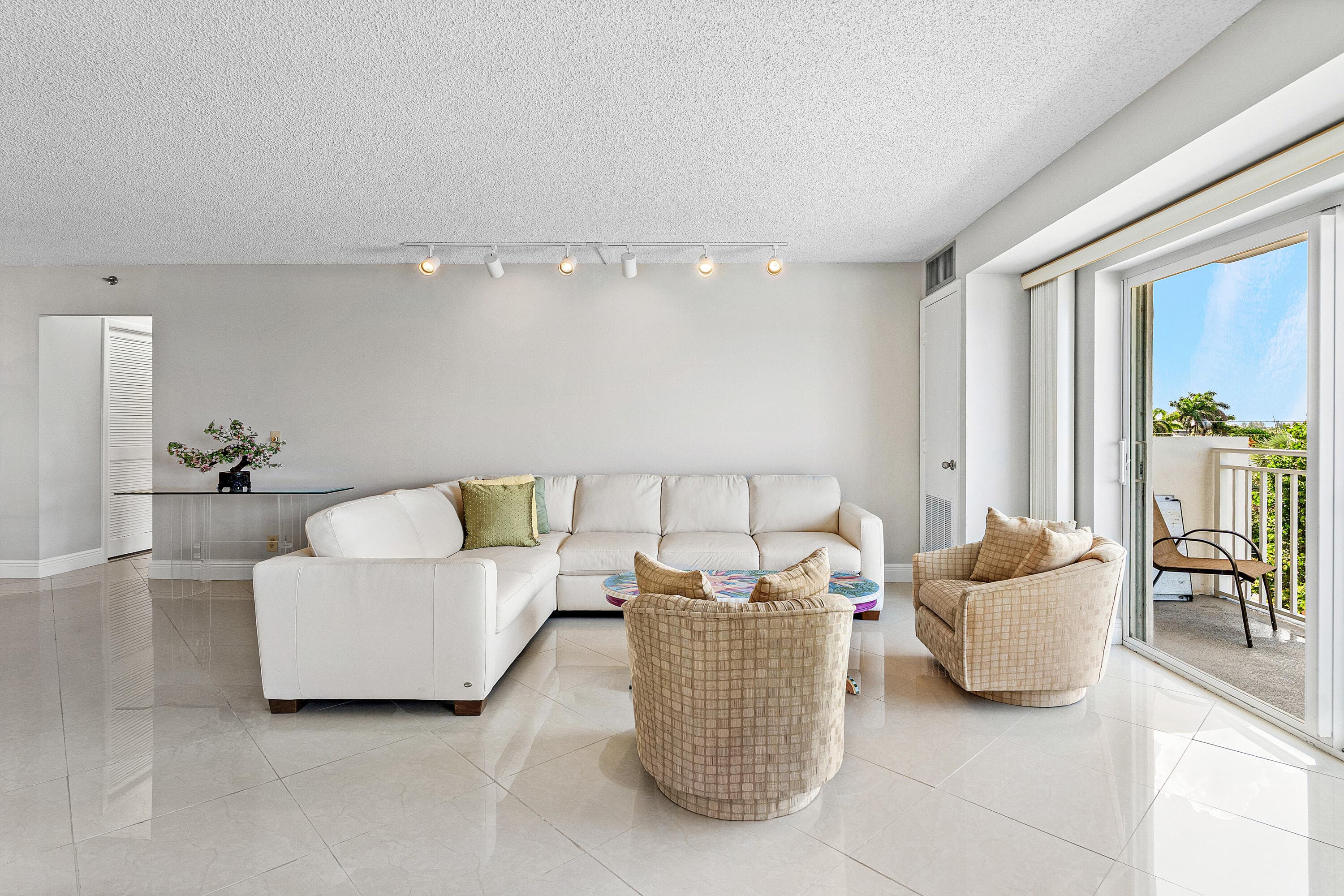 4505 S Ocean Boulevard 306, Highland Beach, FL 33487 — photo 14 of 37