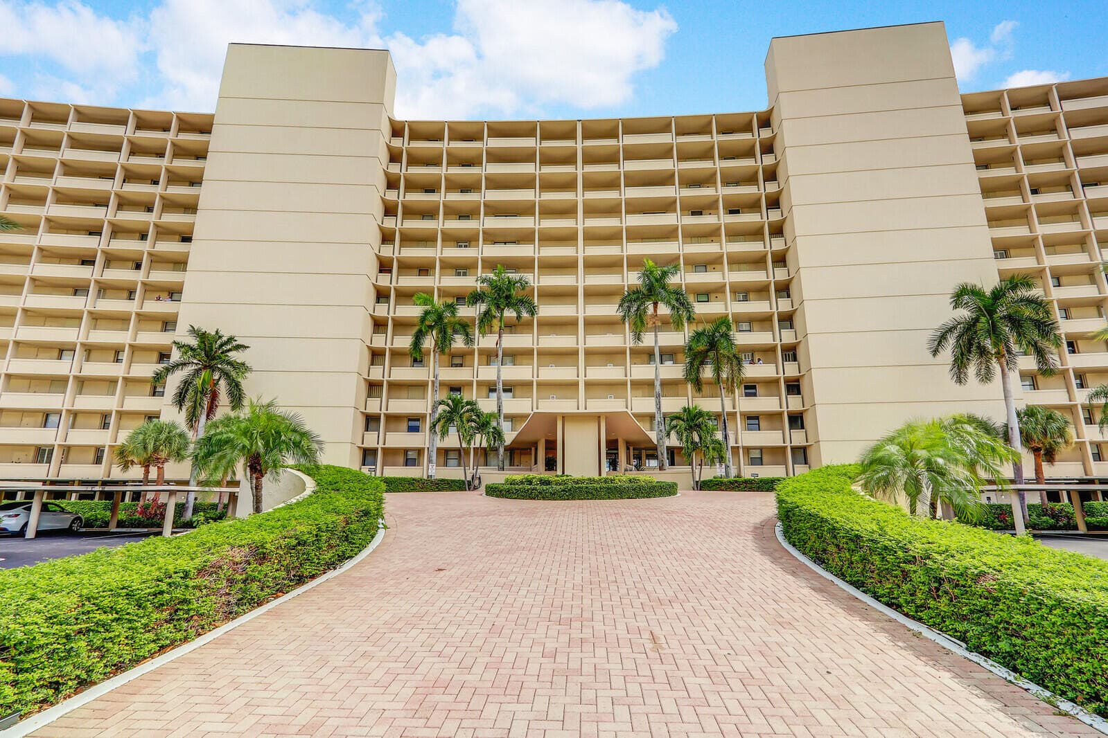 132 Lakeshore Drive 1117, North Palm Beach, FL 33408 — photo 1 of 35