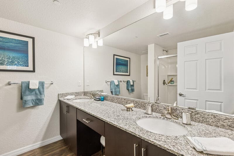 Townhouse in West Palm Beach — photo 8 of 19