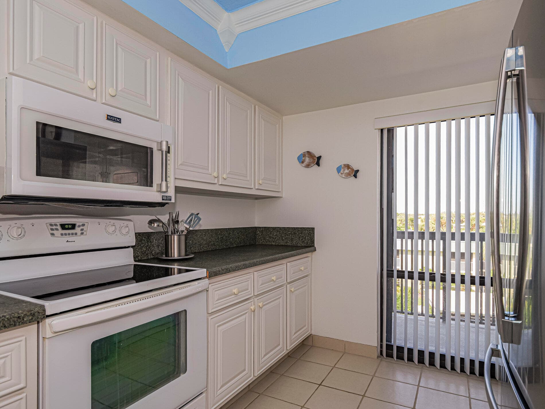 4141 Ocean Drive 403, Vero Beach, FL 32963 — photo 9 of 39