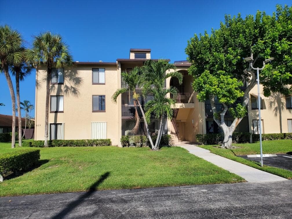 629 Sea Pine Way H3, Greenacres, FL 33415 — photo