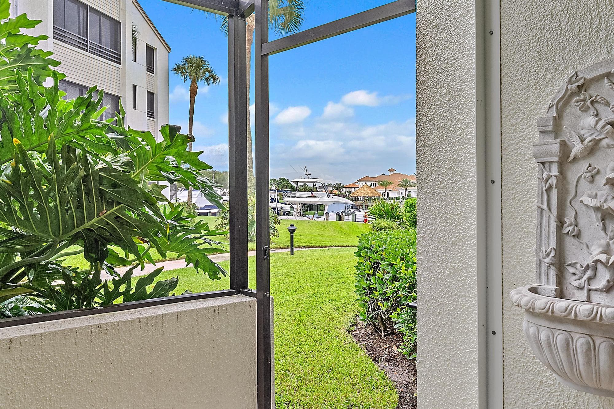 811 Oak Harbour Drive, Juno Beach, FL 33408 — photo 3 of 48