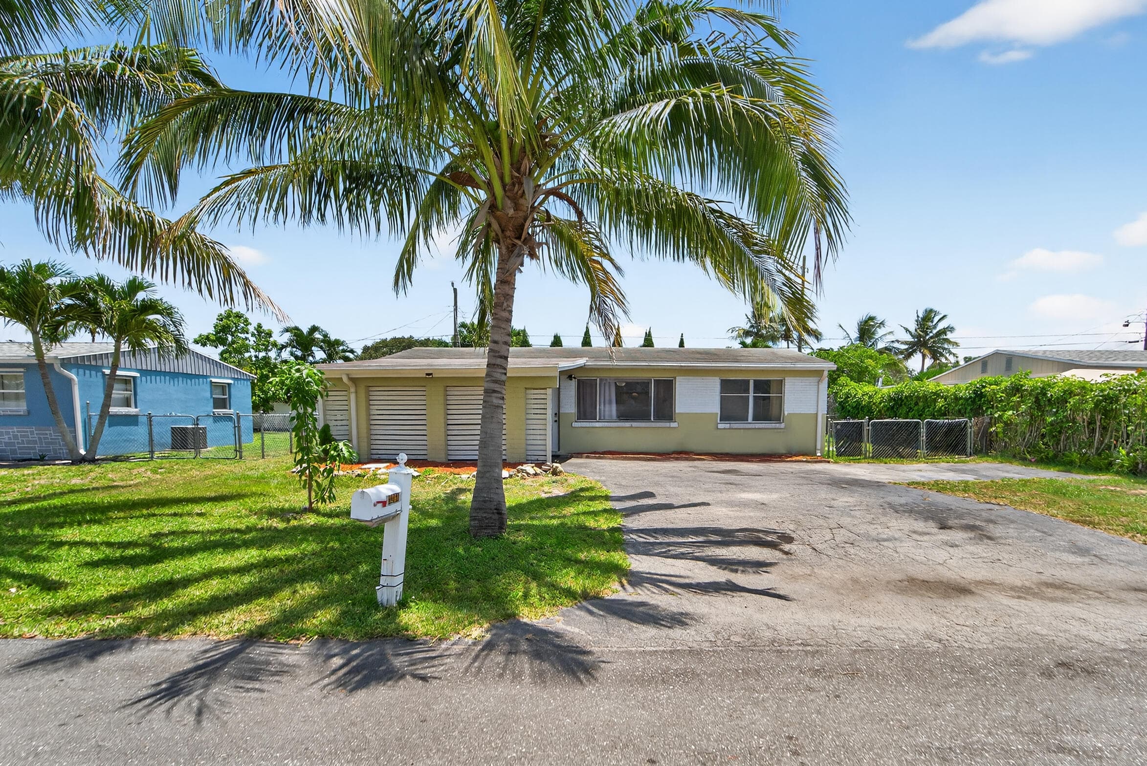 4364 N Mary Circle, Palm Beach Gardens, FL 33410 — photo 1 of 18