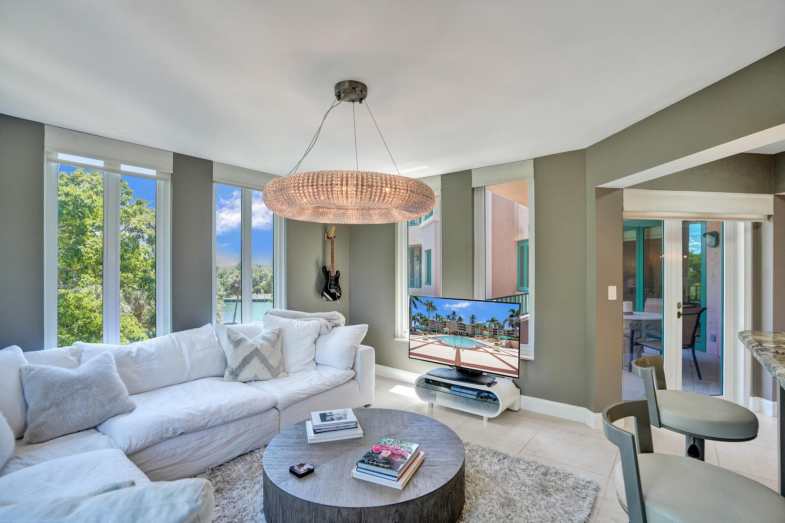 100 SE 5th Avenue 406, Boca Raton, FL 33432 — photo 3 of 34