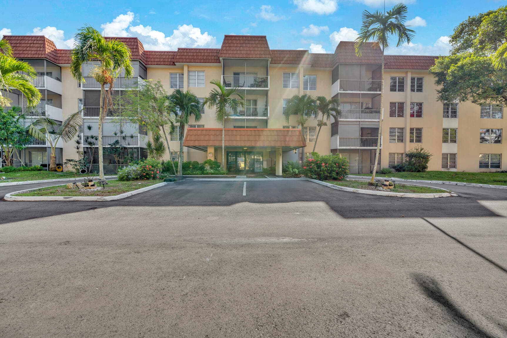 4166 Inverrary Drive 304, Lauderhill, FL 33319 — photo 9 of 32