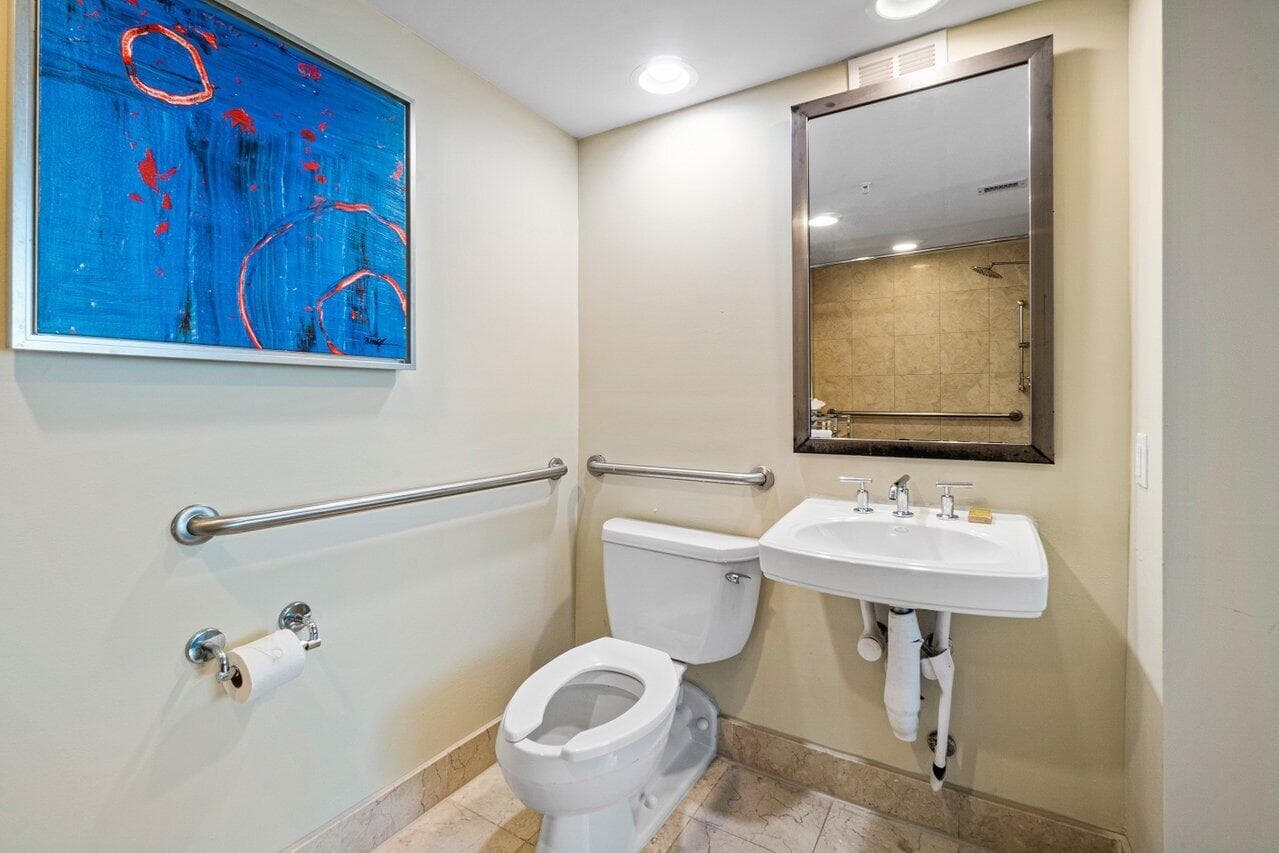 2670 E Sunrise Boulevard 1202, Fort Lauderdale, FL 33304 — photo 19 of 32
