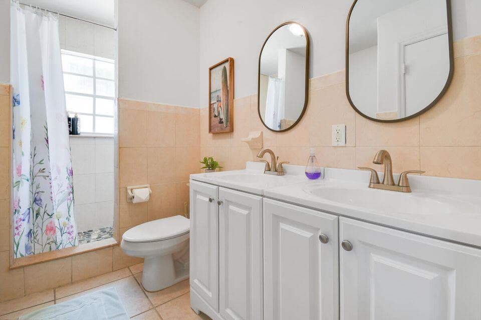 951 Green Street, West Palm Beach, FL 33405 — photo 15 of 45