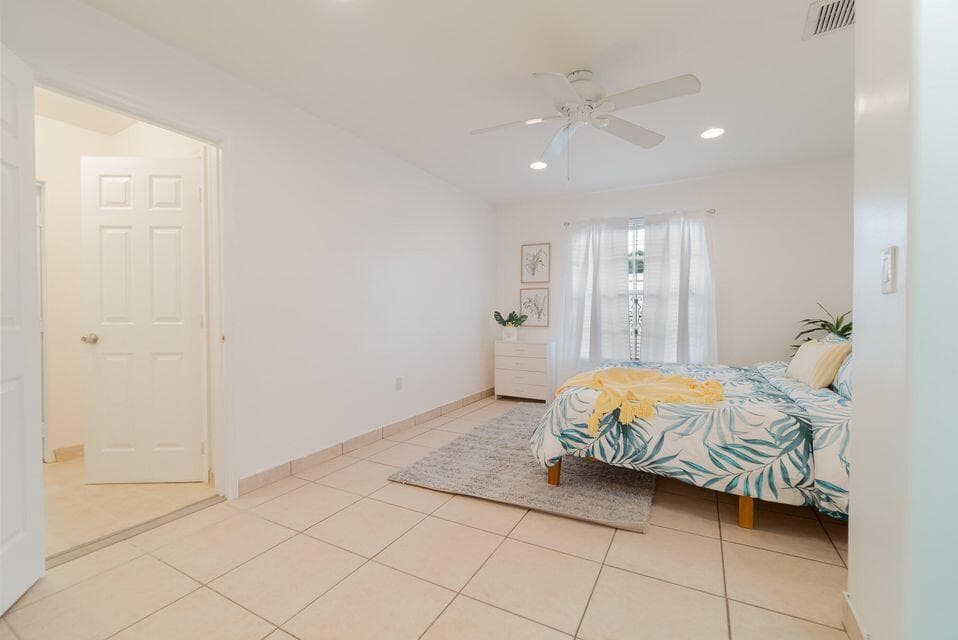 951 Green Street, West Palm Beach, FL 33405 — photo 25 of 45