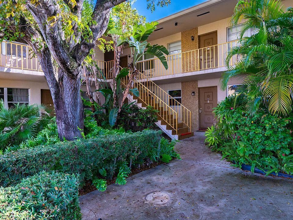 30 S J Street 14, Lake Worth Beach, FL 33460 — photo 1 of 19