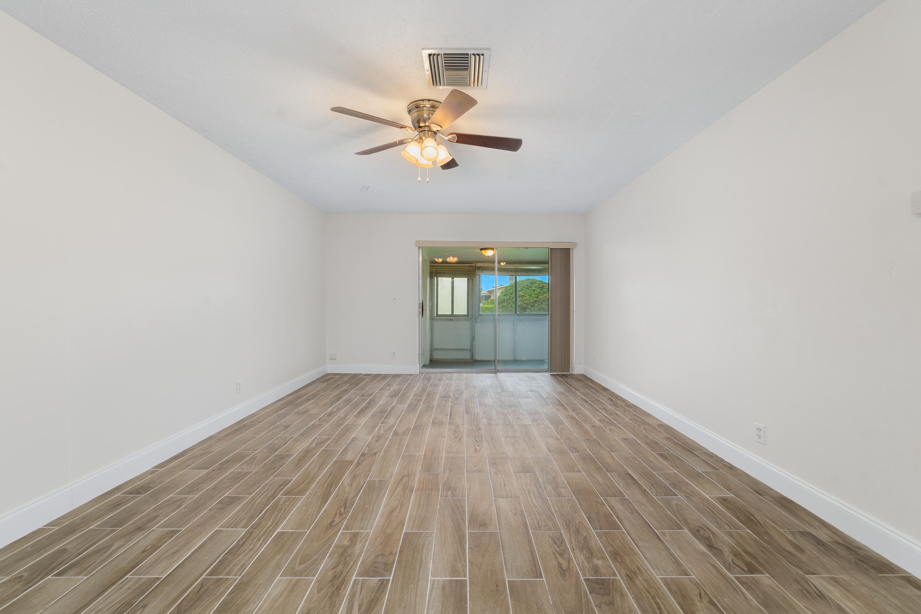 2567 Dudley Drive W F, West Palm Beach, FL 33415 — photo 9 of 42
