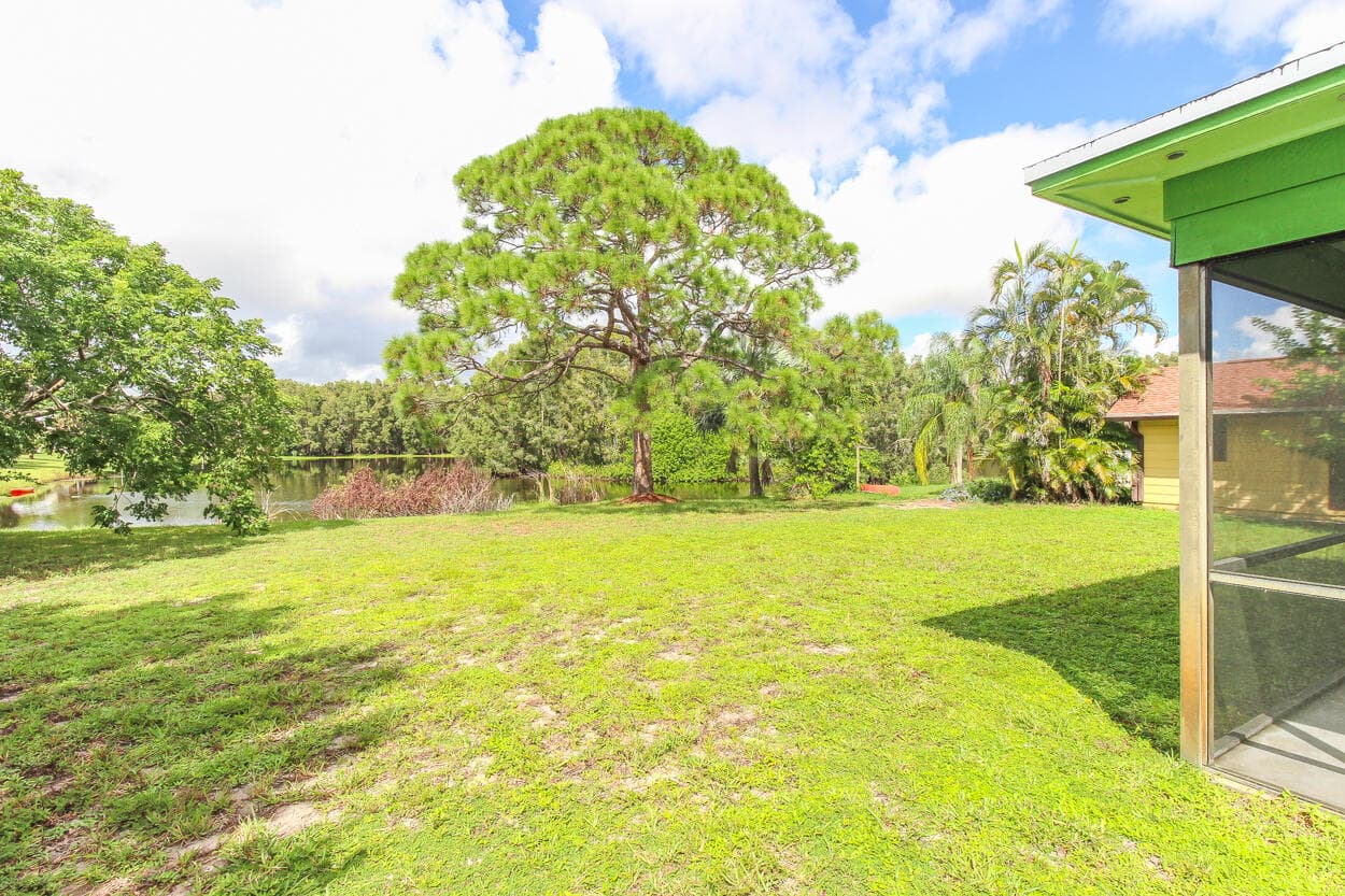 431 NE Julia Court, Jensen Beach, FL 34957 — photo 6 of 36