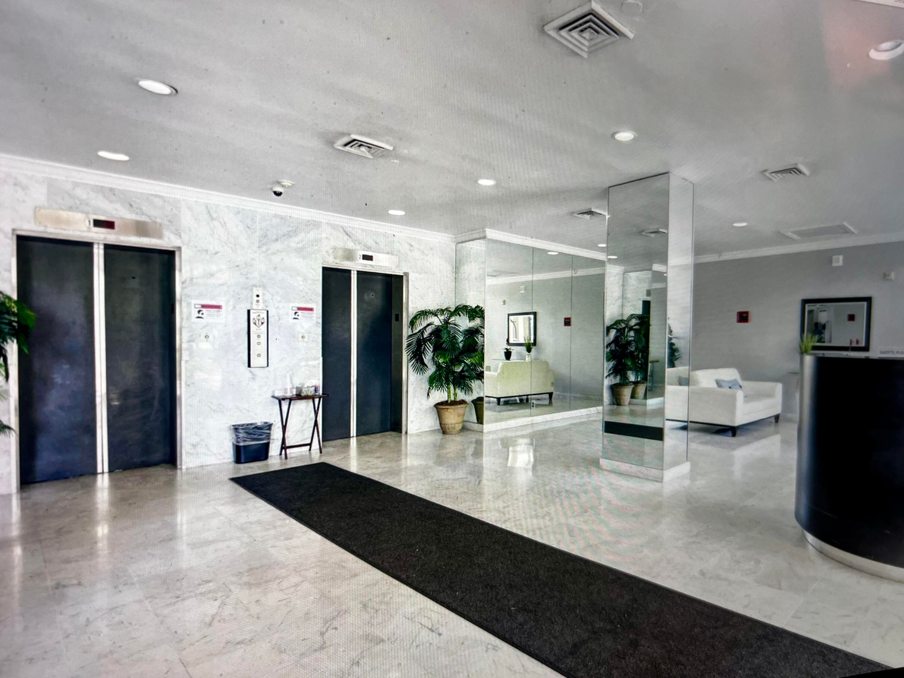 2425 Presidential Way 806, West Palm Beach, FL 33401 — photo 26 of 34