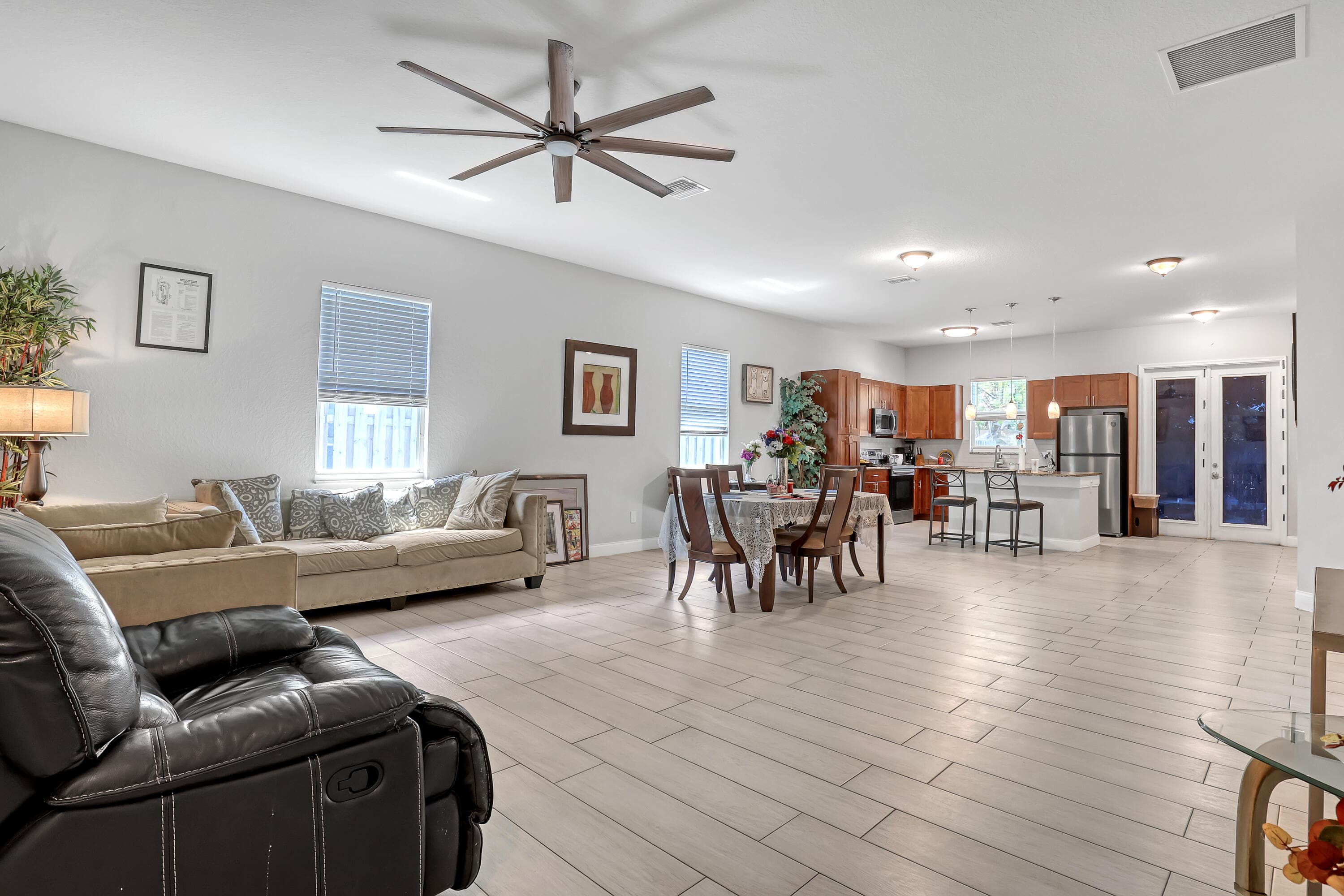 309 NE 11th Avenue, Boynton Beach, FL 33435 — photo 3 of 17