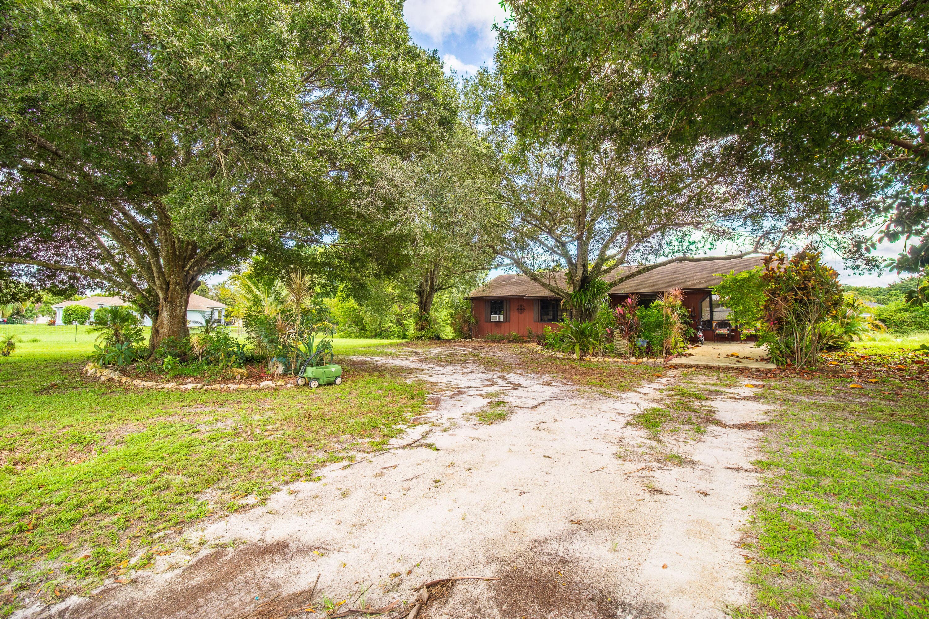 17672 38th Road N, The Acreage, FL 33470 — photo 5 of 38