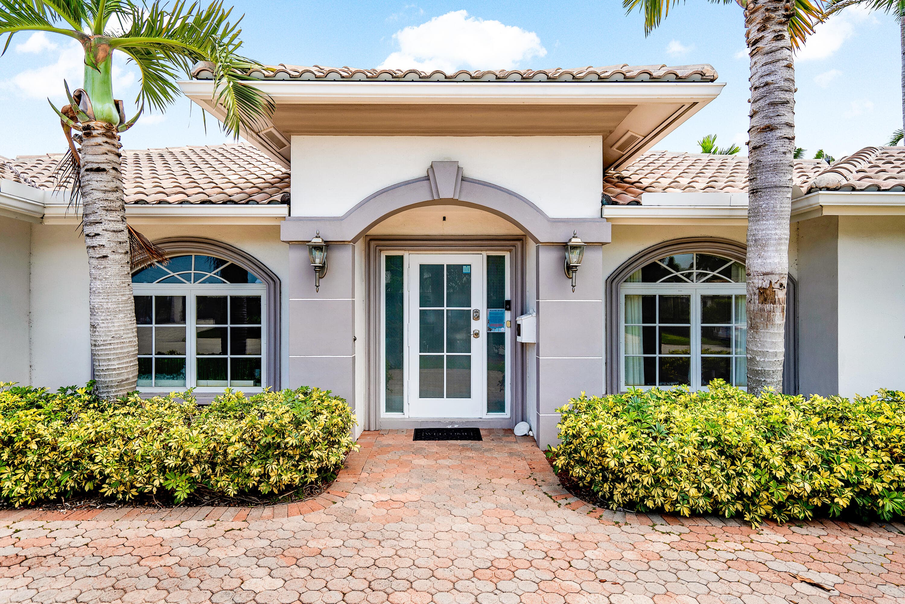41 Castle Harbor Island, Fort Lauderdale, FL 33308 — photo 4 of 50