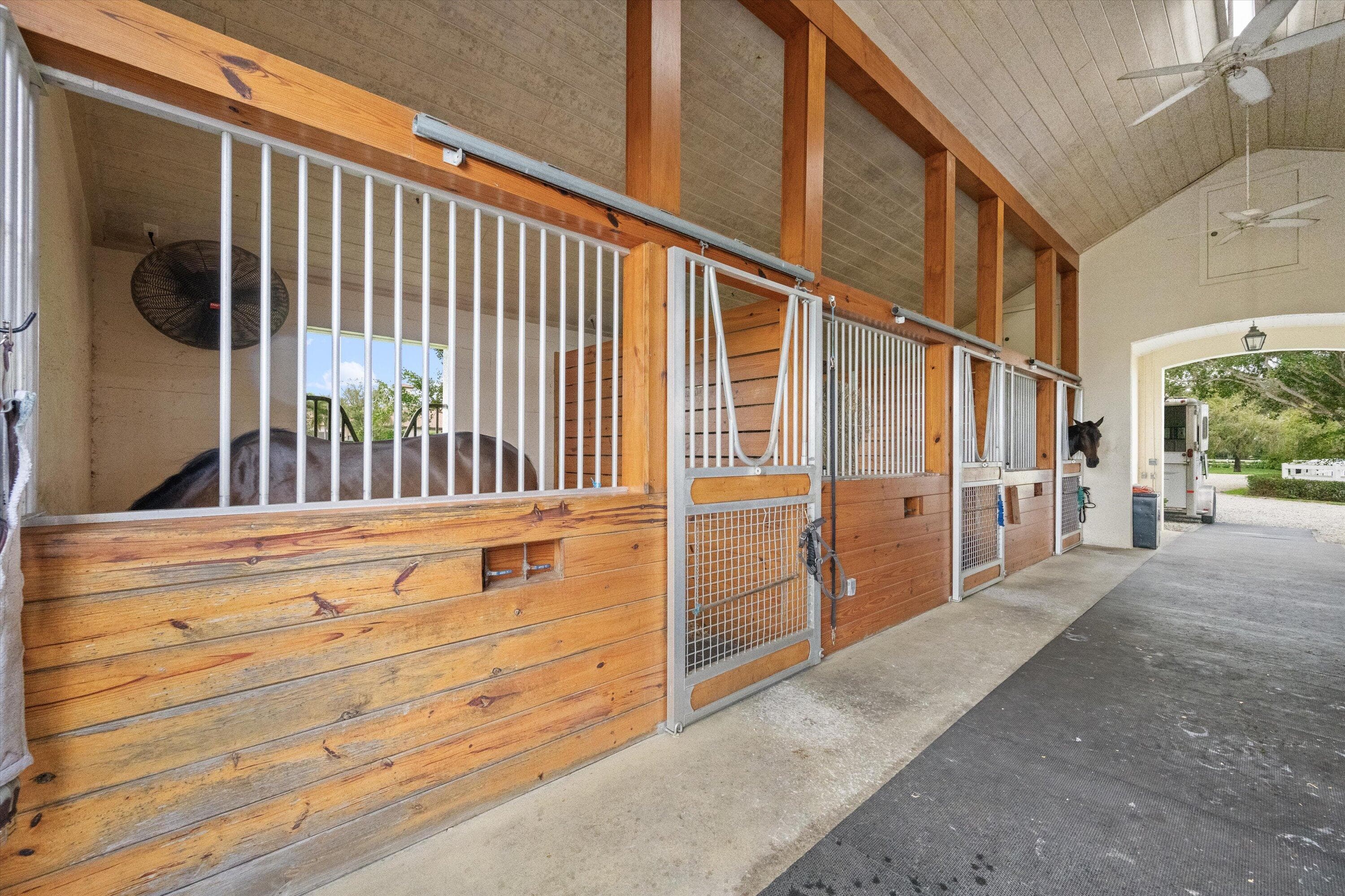 15416 Sunnyland Lane Barn, Wellington, FL 33414 — photo 7 of 18