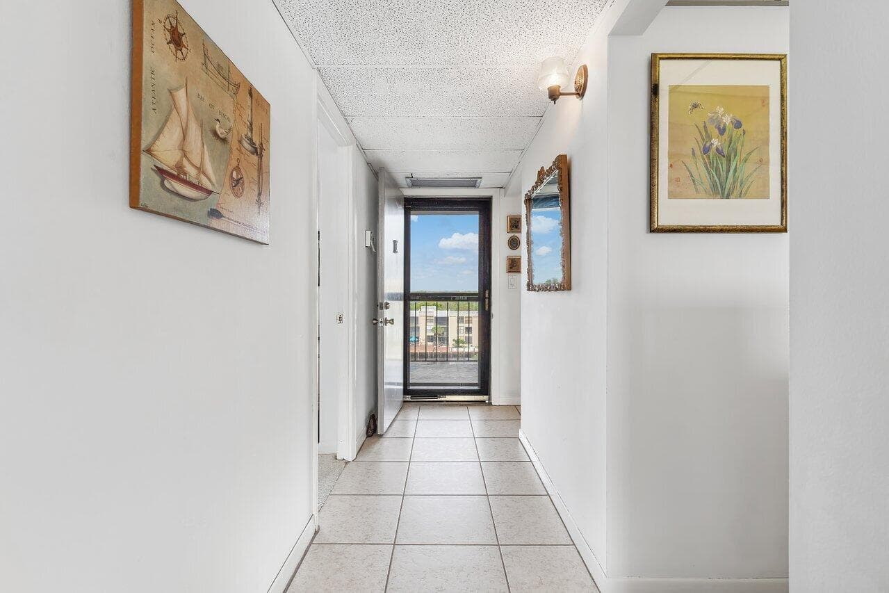 13 Royal Palm Way 602, Boca Raton, FL 33432 — photo 5 of 43