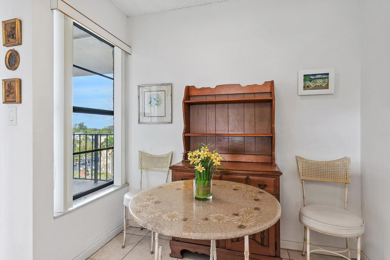 13 Royal Palm Way 602, Boca Raton, FL 33432 — photo 8 of 43
