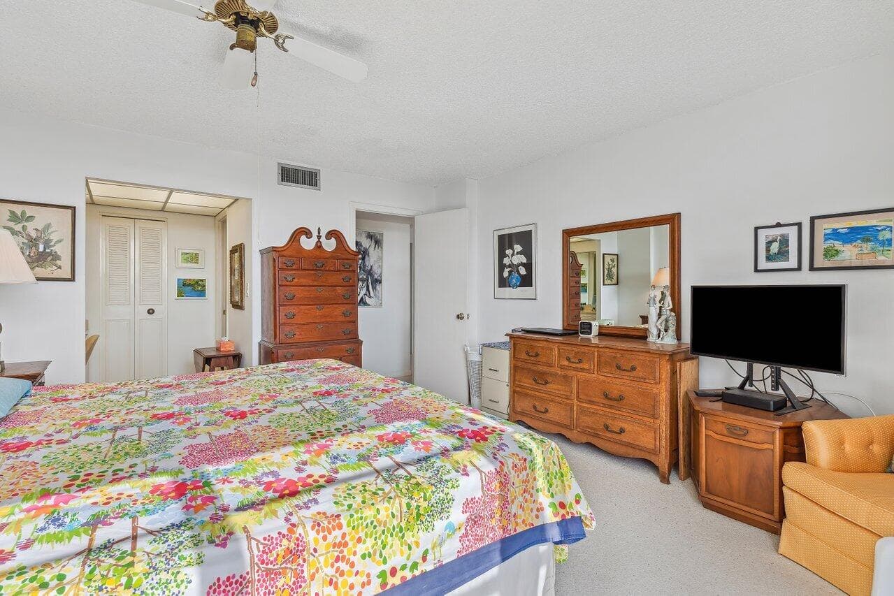 13 Royal Palm Way 602, Boca Raton, FL 33432 — photo 19 of 43