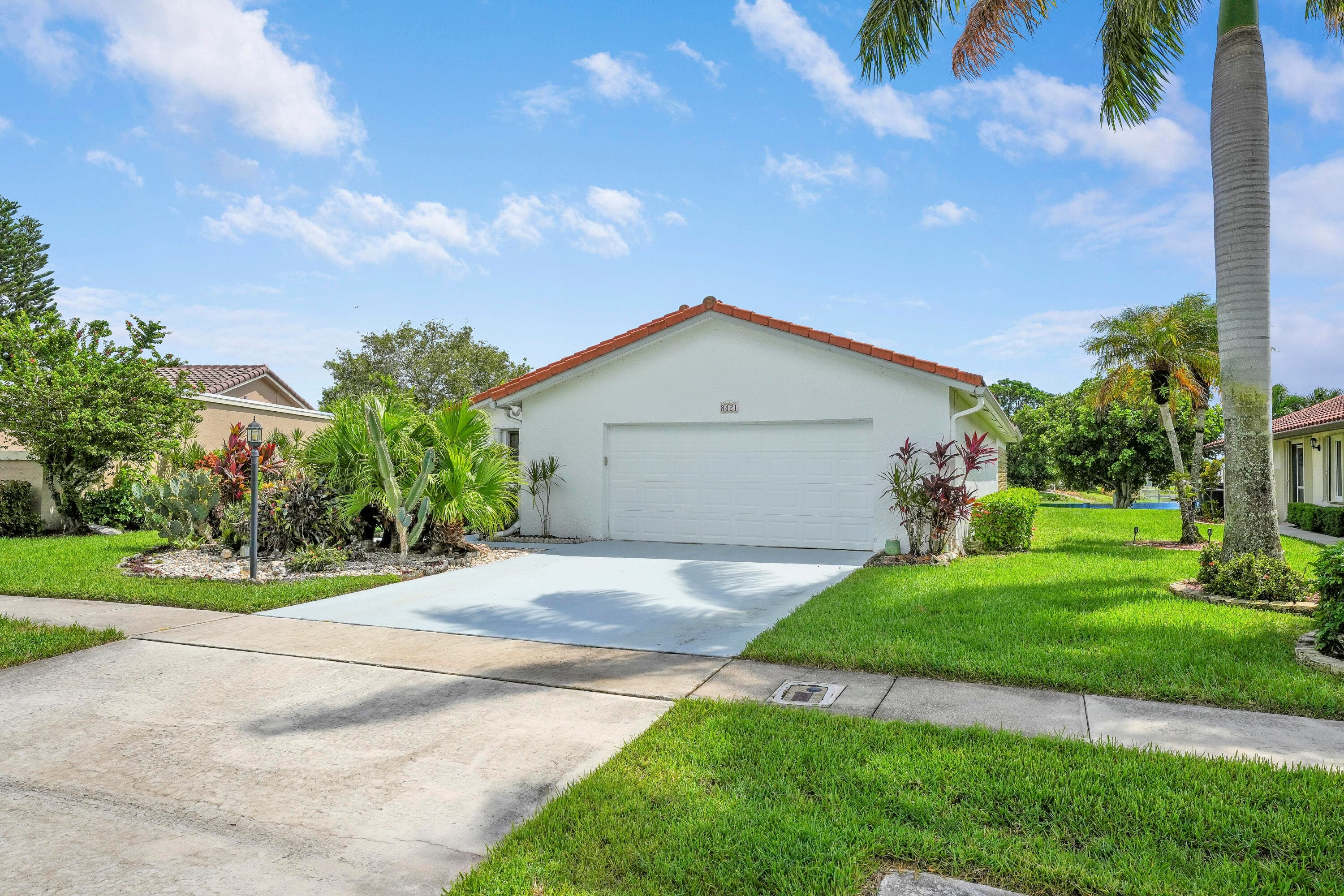 8421 Bonita Isle Drive, Lake Worth, FL 33467 — photo 3 of 46