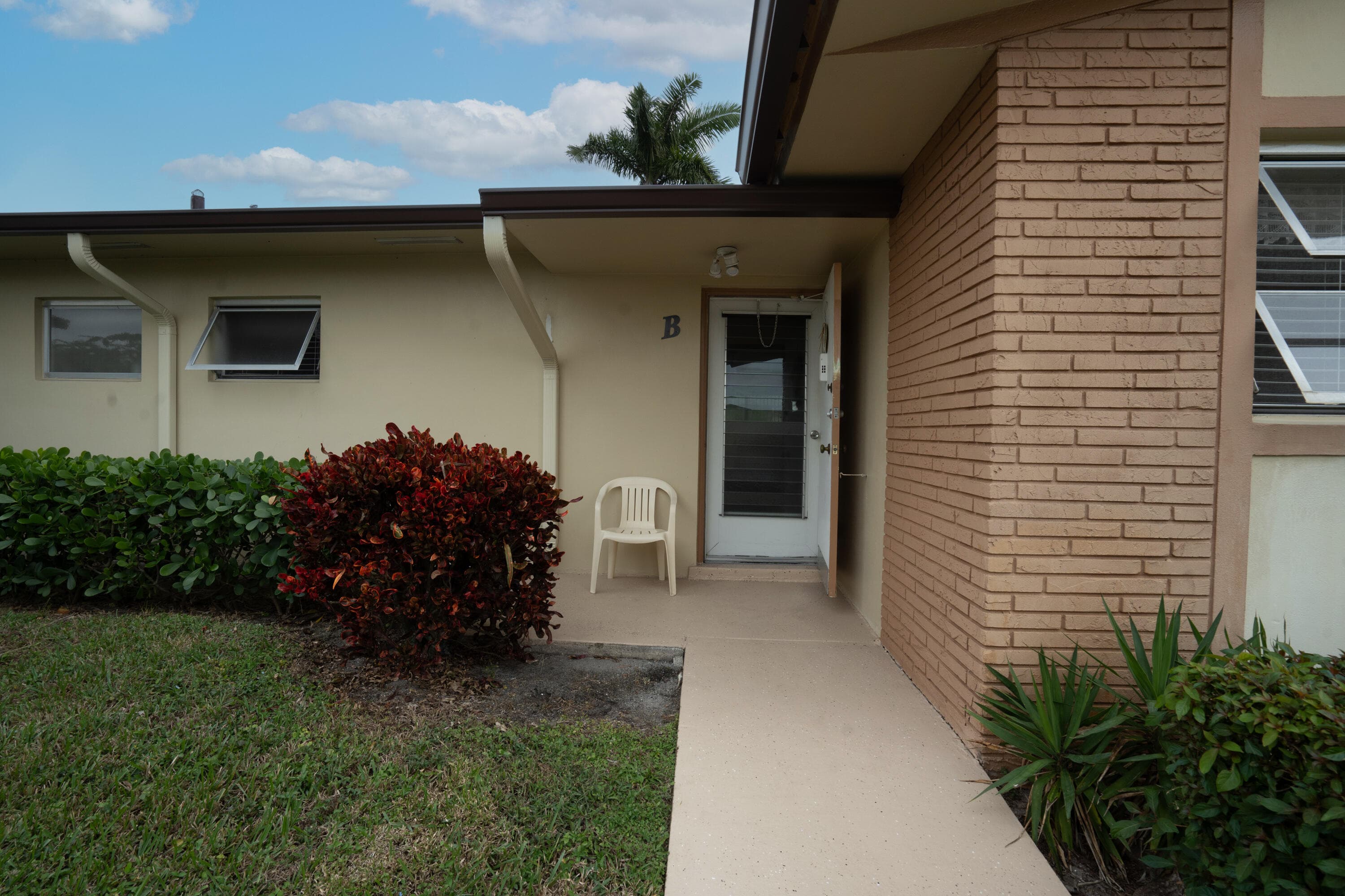2822 Crosley Drive W B, West Palm Beach, FL 33415 — photo 20 of 33