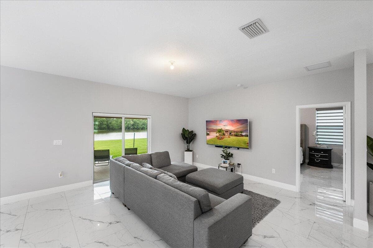 448 SW Vista Lake Drive, Port St. Lucie, FL 34953 — photo 10 of 40