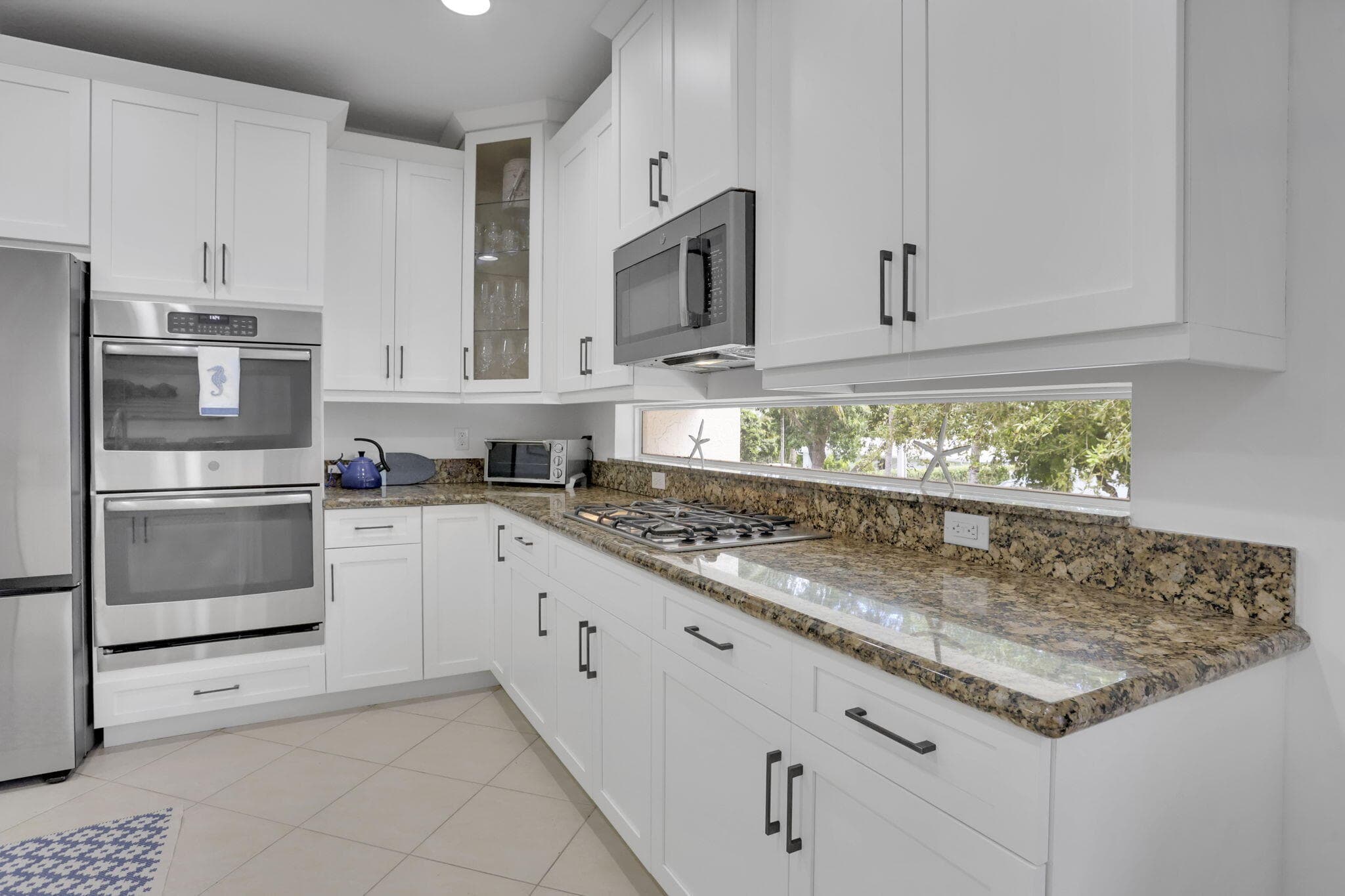 5660 NE Trieste Way, Boca Raton, FL 33487 — photo 19 of 44