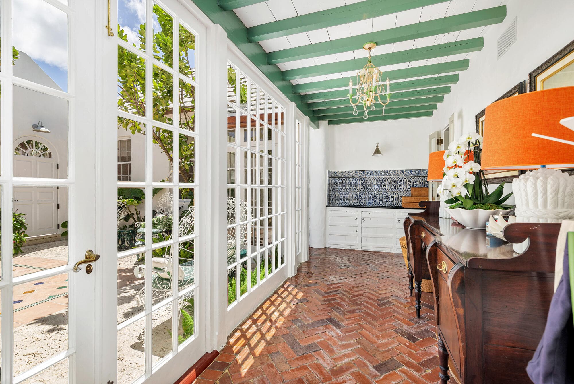 417 Peruvian Avenue 1, Palm Beach, FL 33480 — photo 10 of 21