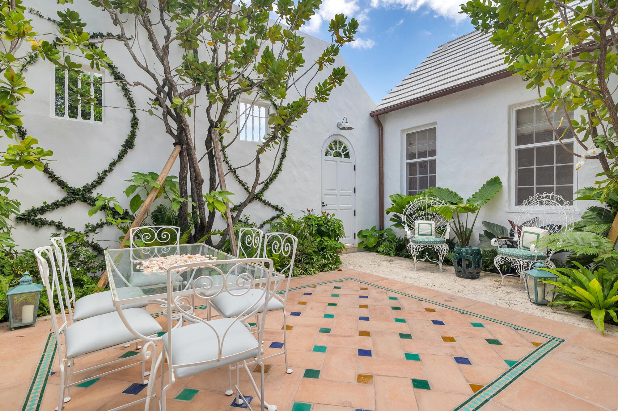 417 Peruvian Avenue 1, Palm Beach, FL 33480 — photo 11 of 21