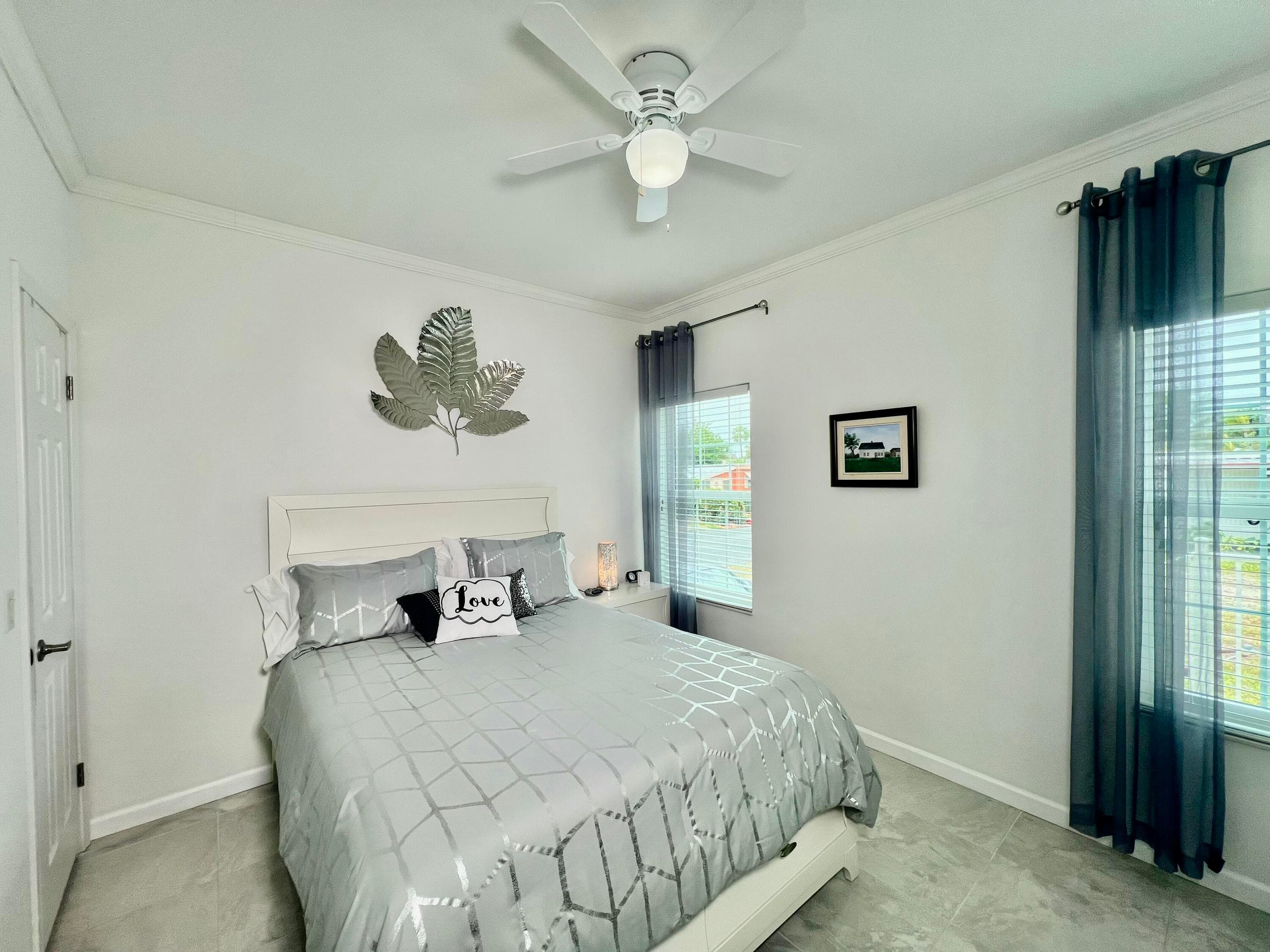 413 Hibiscus Drive, Deerfield Beach, FL 33442 — photo 7 of 39