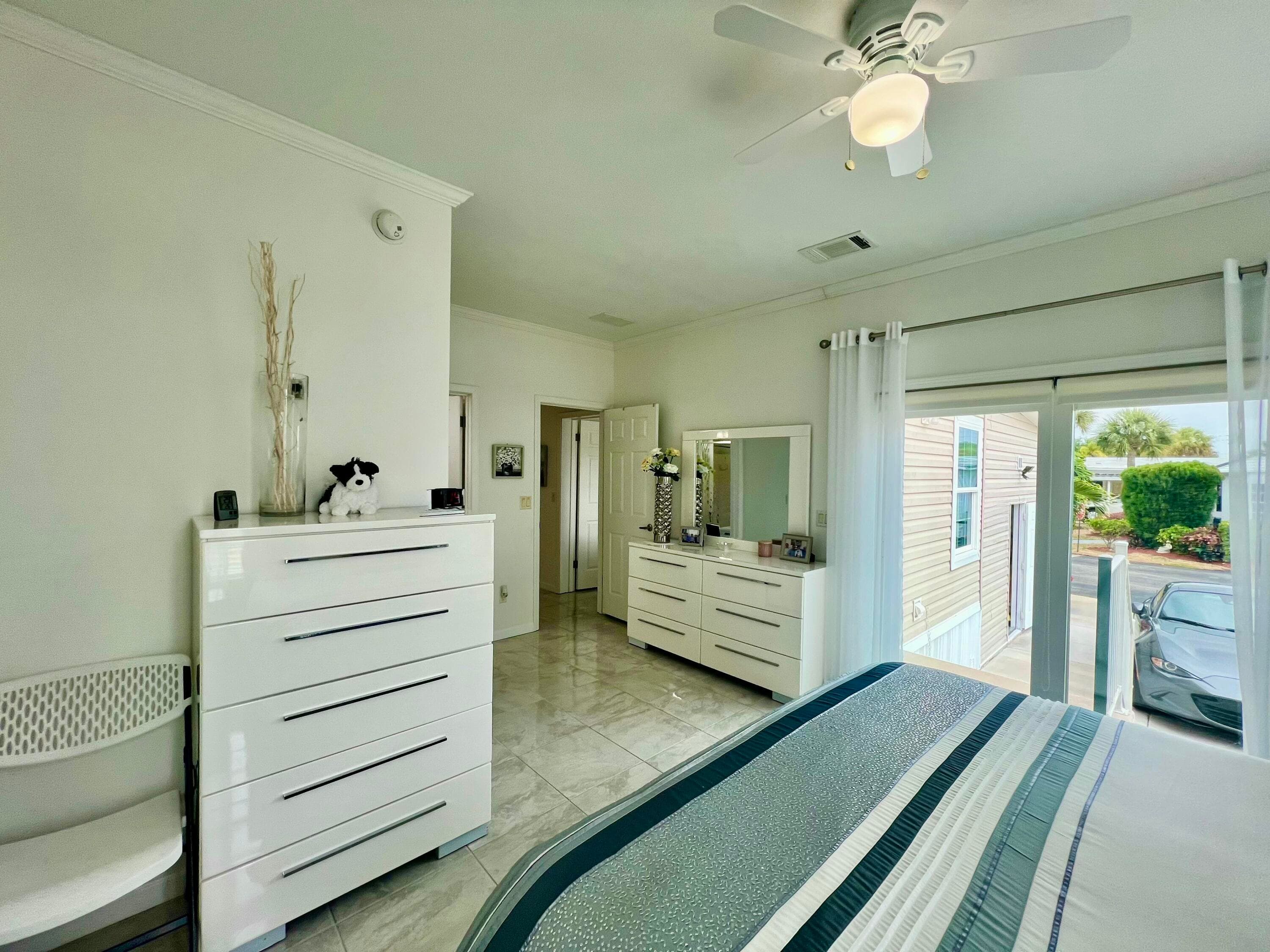 413 Hibiscus Drive, Deerfield Beach, FL 33442 — photo 20 of 39
