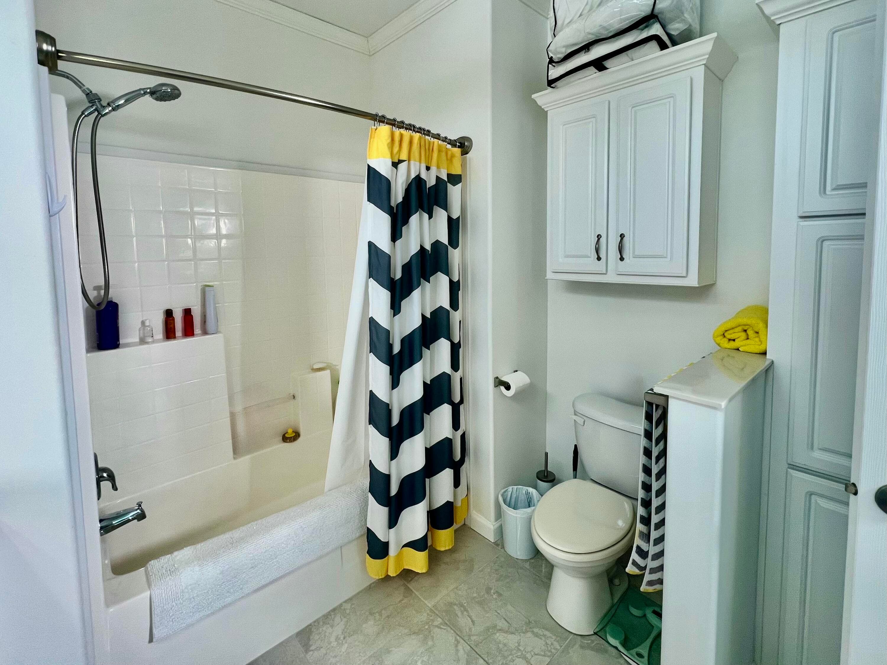 413 Hibiscus Drive, Deerfield Beach, FL 33442 — photo 22 of 39