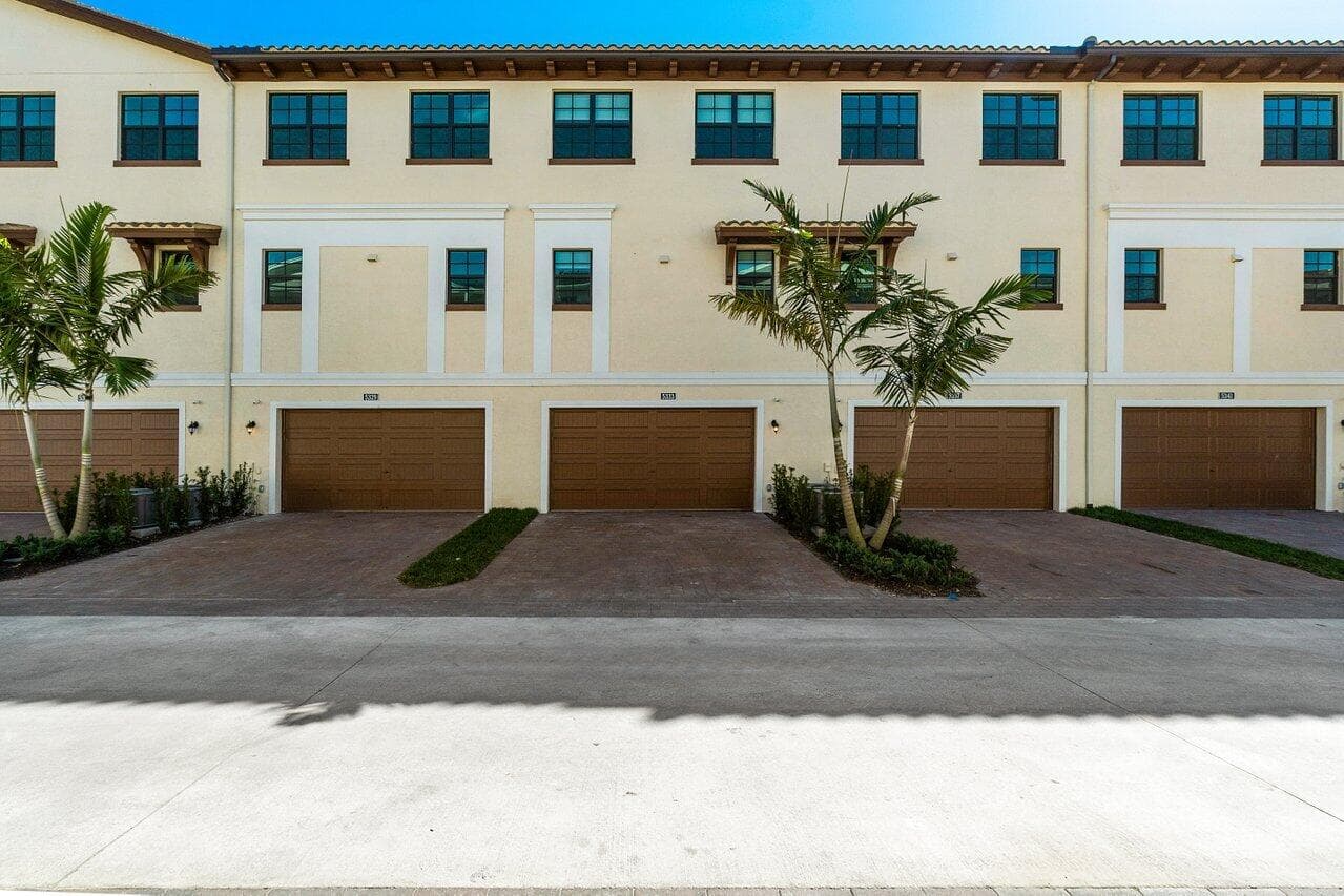 5333 Sagan Lane, Palm Beach Gardens, FL 33418 — photo 36 of 45