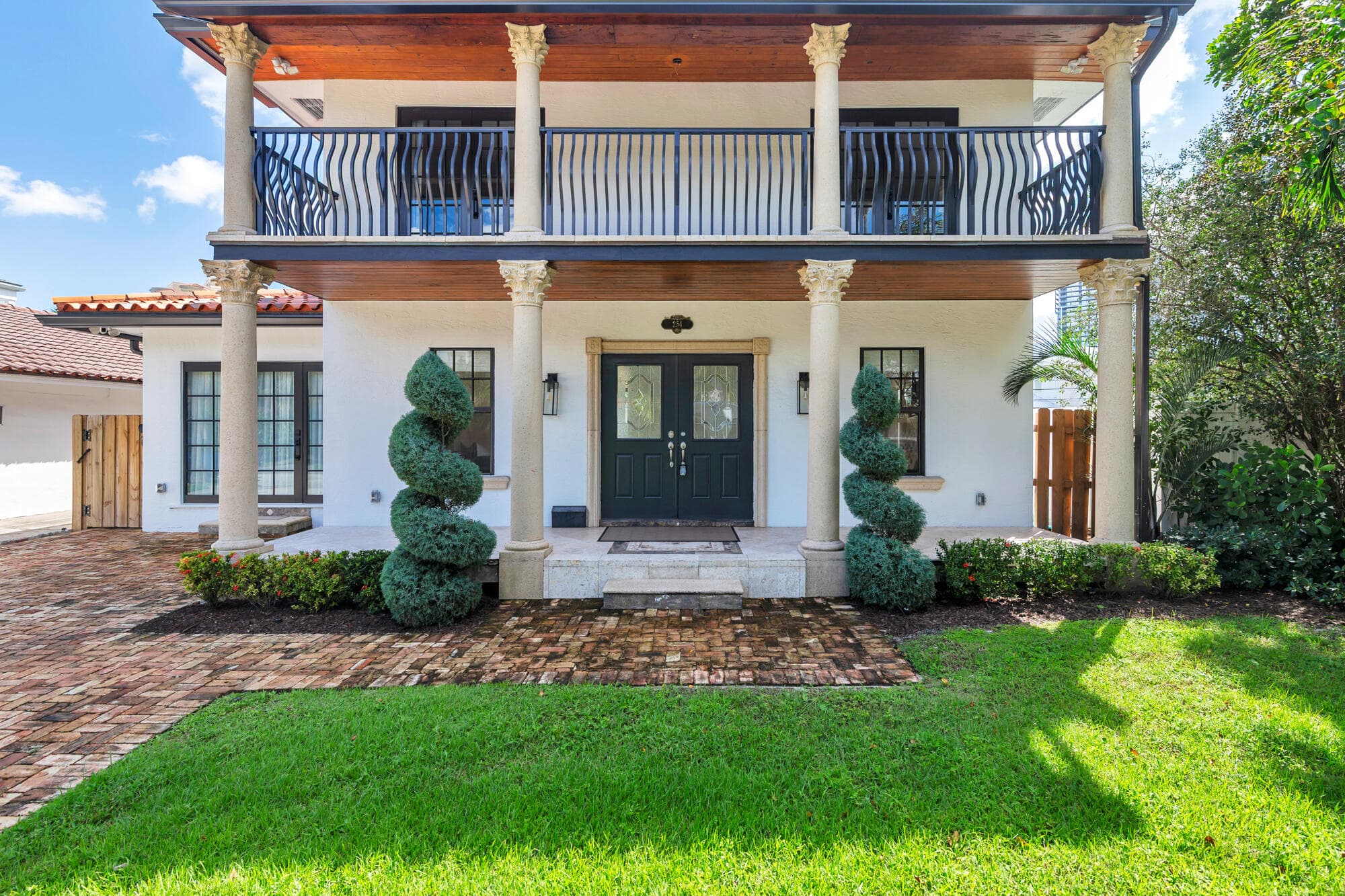 254 9th Street, West Palm Beach, FL 33401 — photo 3 of 47