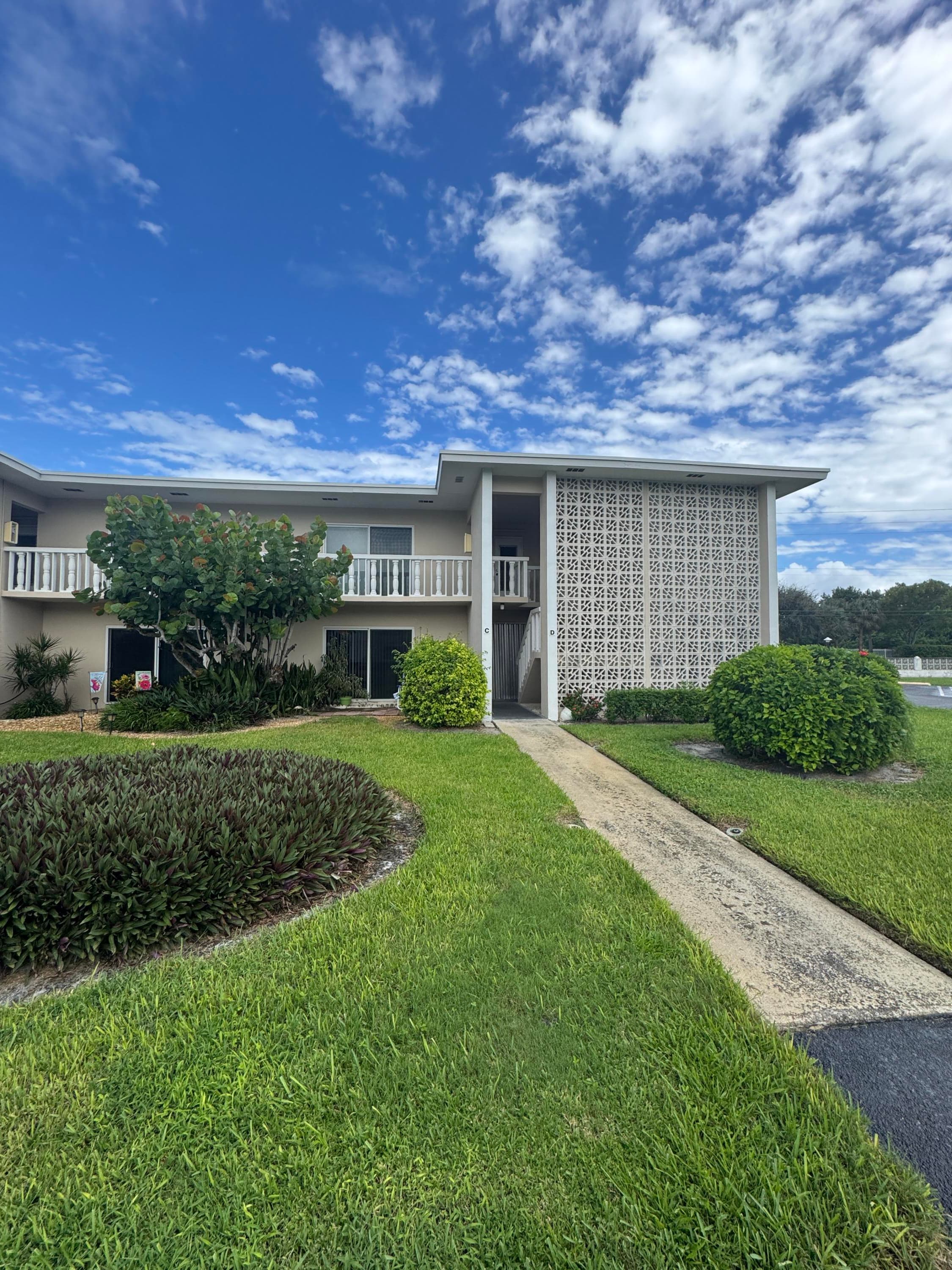 90 South Boulevard 1c, Boynton Beach, FL 33435 — photo 1 of 18