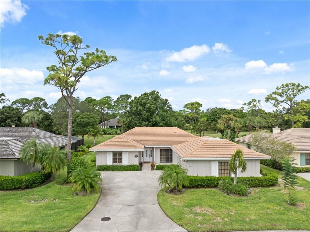 110 Prestwick Circle, Vero Beach, FL 32967 — photo 29 of 36