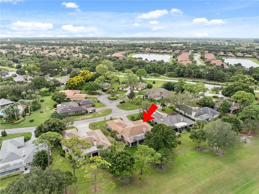 110 Prestwick Circle, Vero Beach, FL 32967 — photo 3 of 36