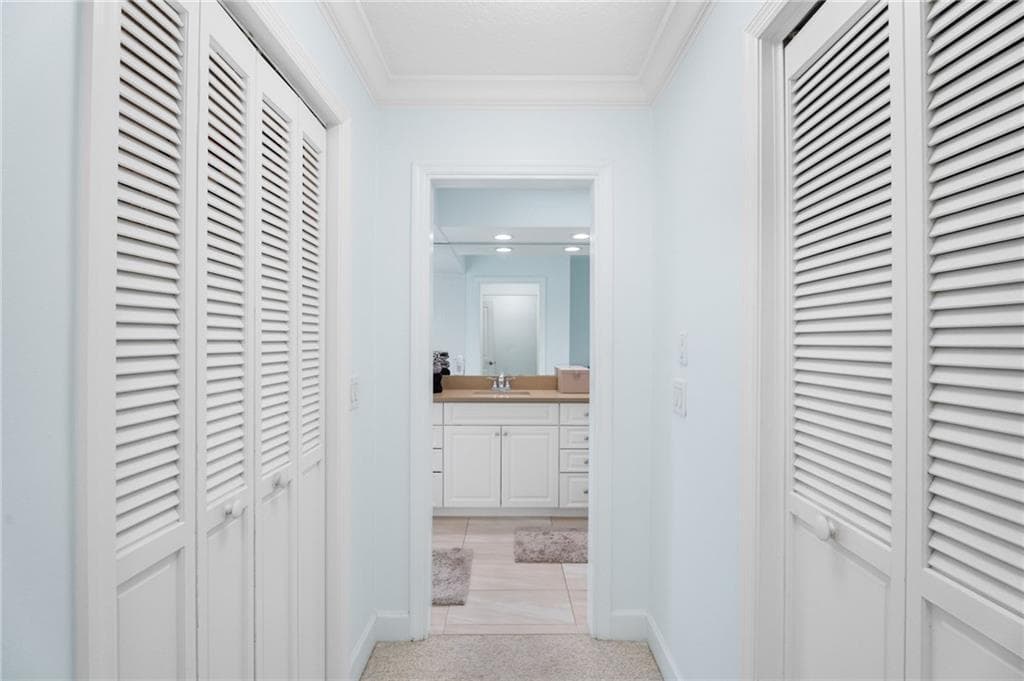 110 Prestwick Circle, Vero Beach, FL 32967 — photo 19 of 36