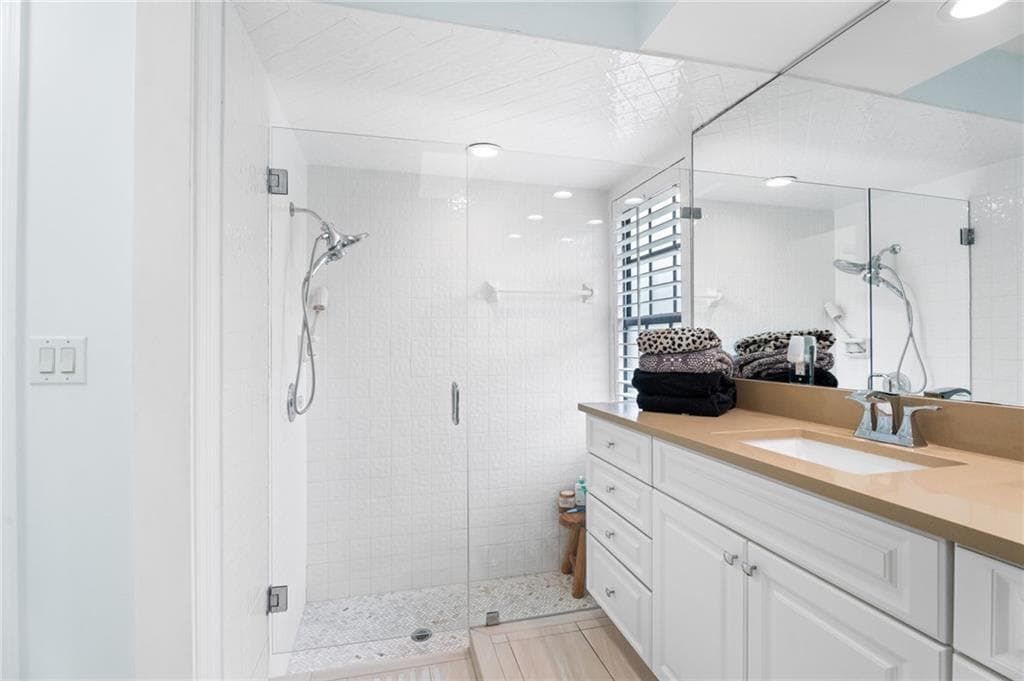 110 Prestwick Circle, Vero Beach, FL 32967 — photo 20 of 36