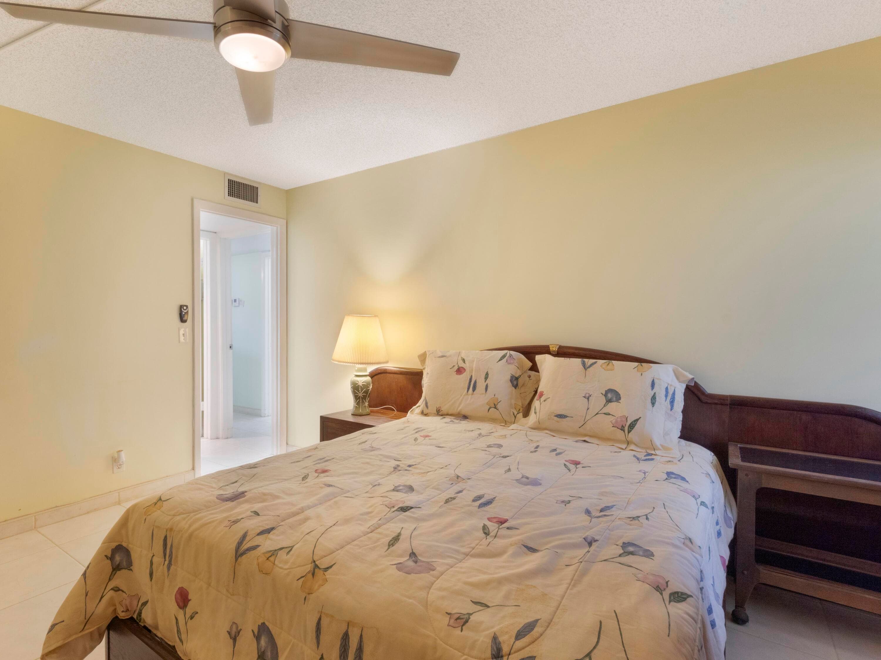 405 Burgundy I, Delray Beach, FL 33484 — photo 17 of 35