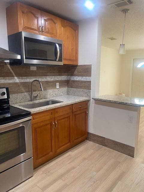 312 N 27th Street, Fort Pierce, FL 34947 — photo 9 of 10