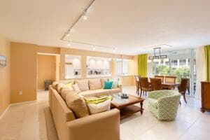 110 Half Moon Circle E2, Hypoluxo, FL 33462 — photo