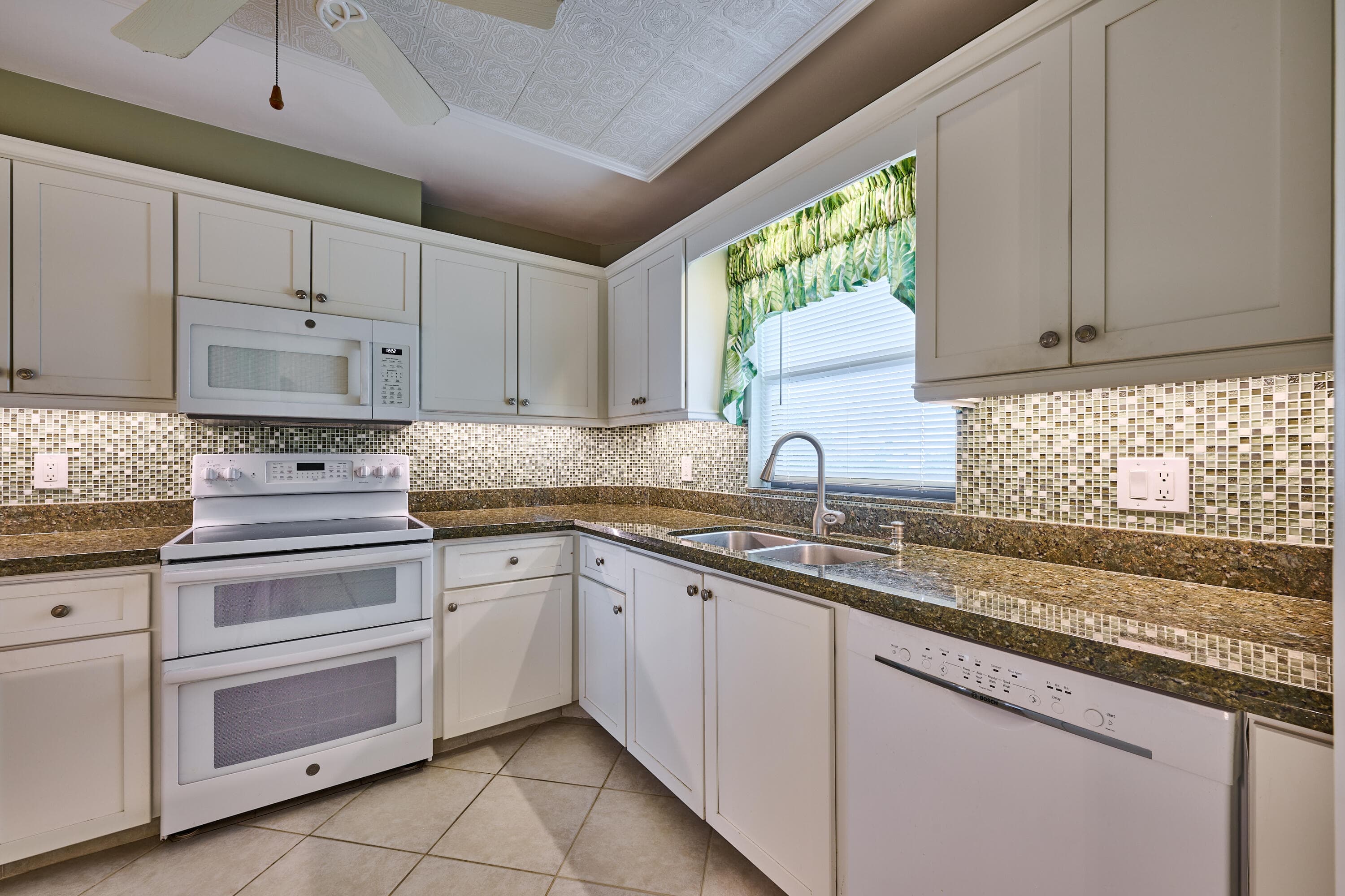 200 Intracoastal Place 402, Jupiter, FL 33469 — photo 17 of 39