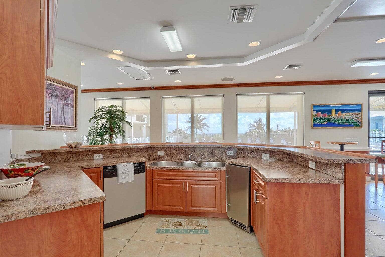 2800 N Ocean Drive B - 6d, Singer Island, FL 33404 — photo 41 of 65