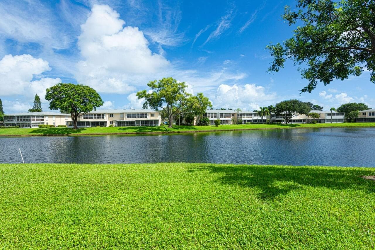 1421 NW 19th Terrace 102, Delray Beach, FL 33445 — photo 25 of 32