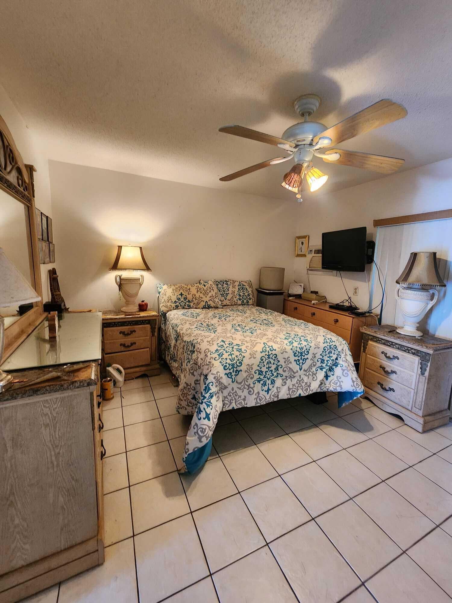 165 Camden G, West Palm Beach, FL 33417 — photo 6 of 9
