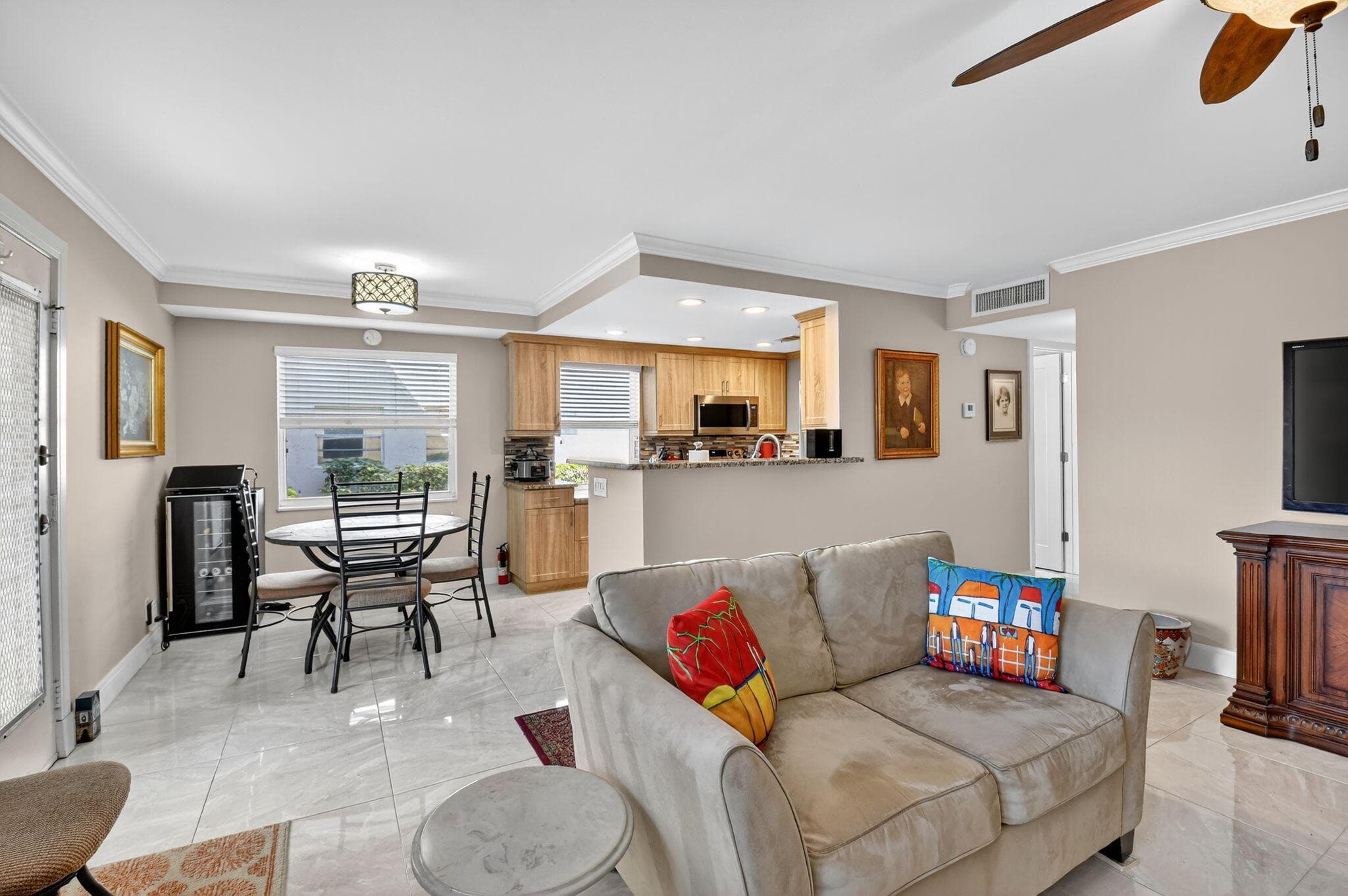 161 Flanders D 161, Delray Beach, FL 33484 — photo 9 of 77